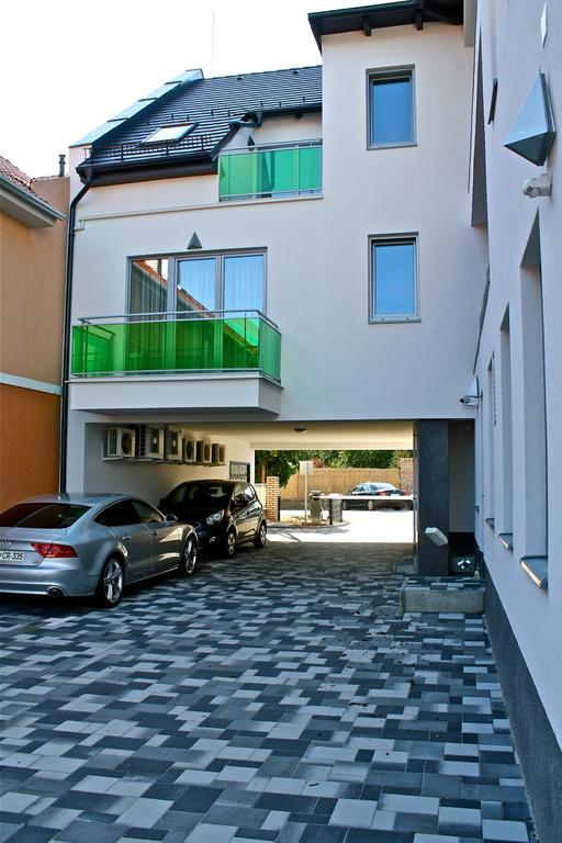 Olive Apartman Sarvar